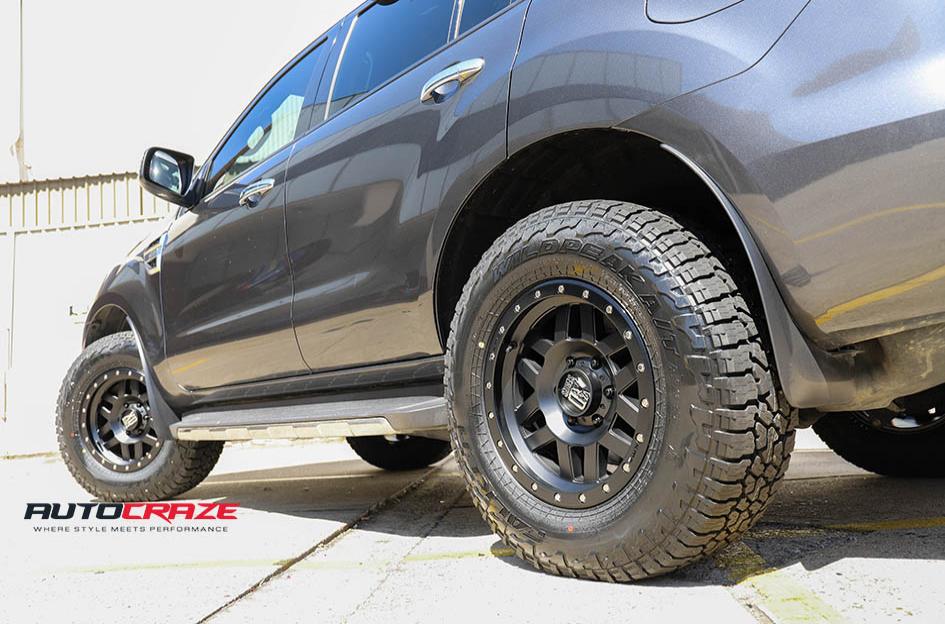 FORD EVEREST MACHETE XD SATIN BLACK